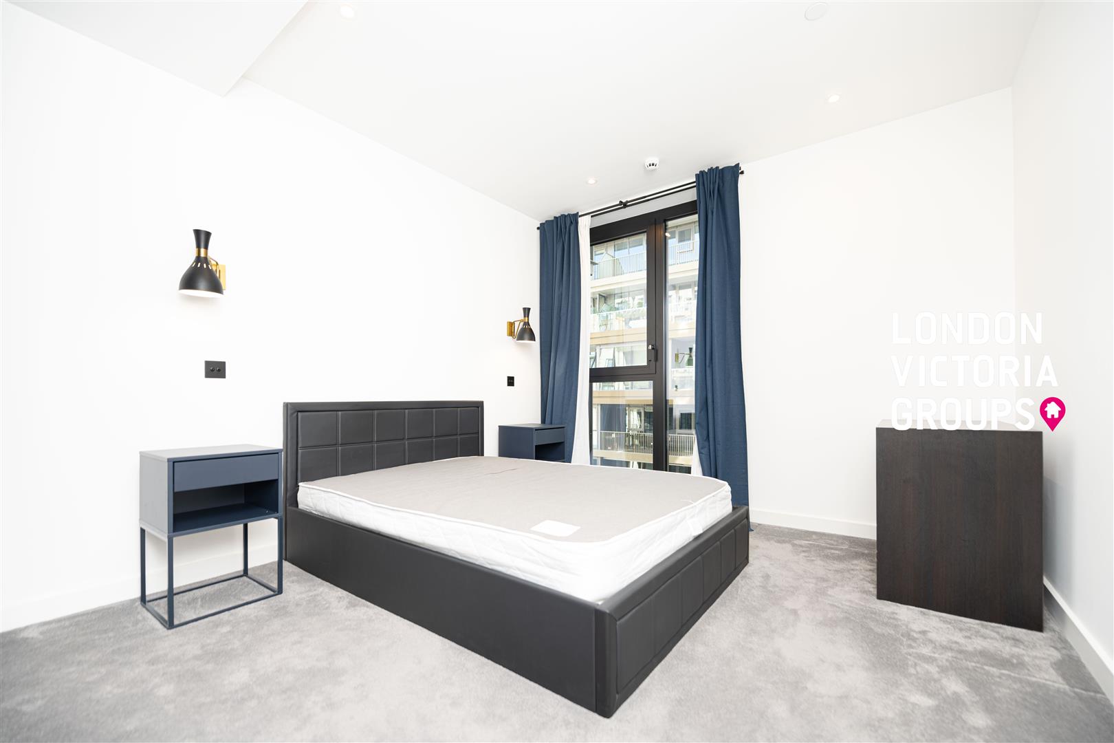 2 Merino Gardens, London